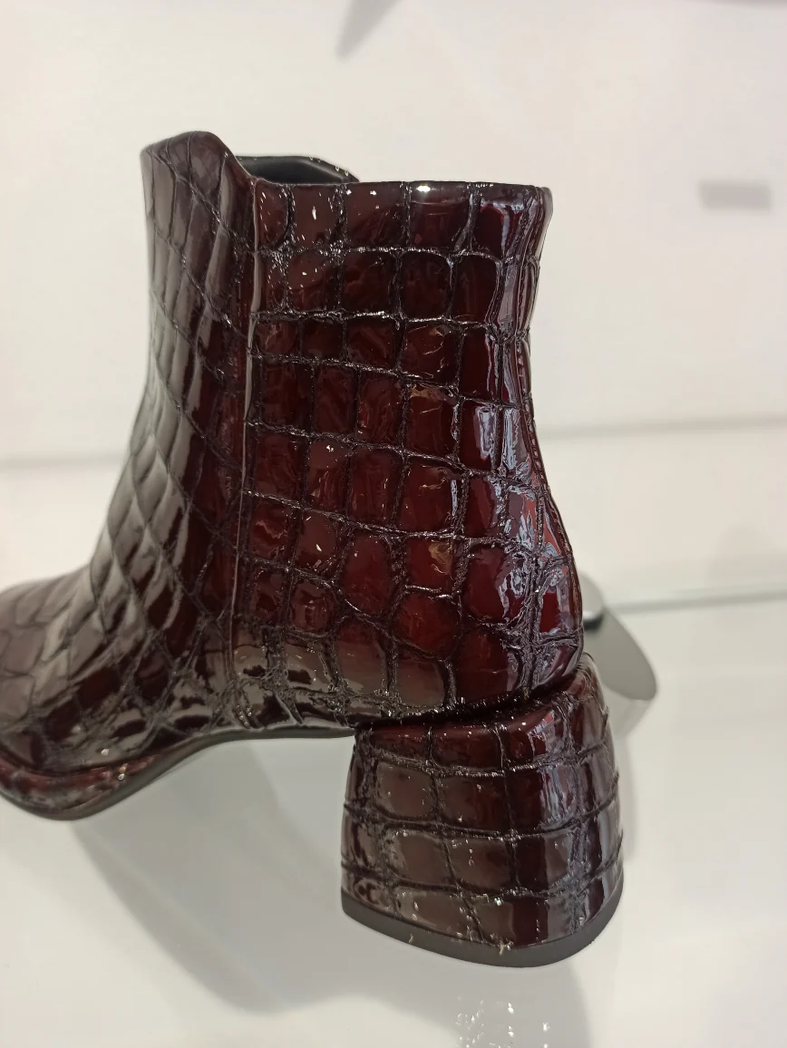 pons quintana chelsea boots cuir vernis embossed marron – Image 3